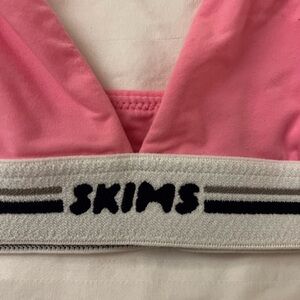 Skims fits everybody logo bralette pink size medium like new